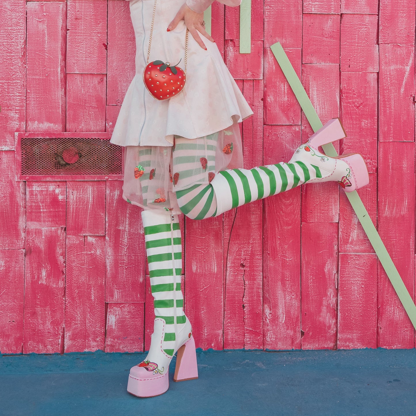 A Leading Role x Strawberry Shortcake Premium Adult Berry Tights