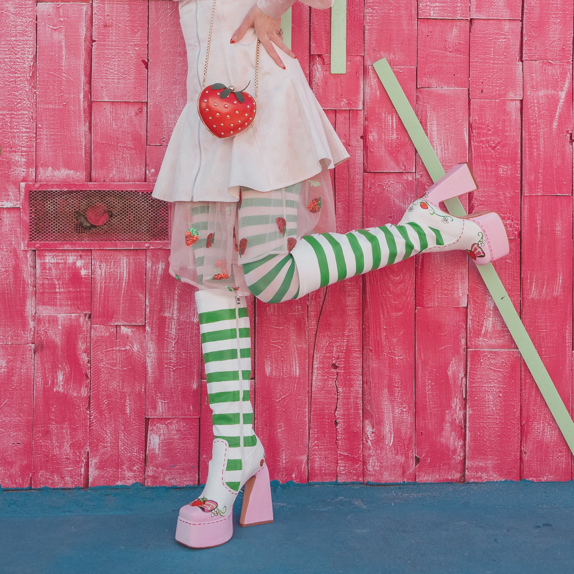 A Leading Role x Strawberry Shortcake Premium Adult Berry Tights