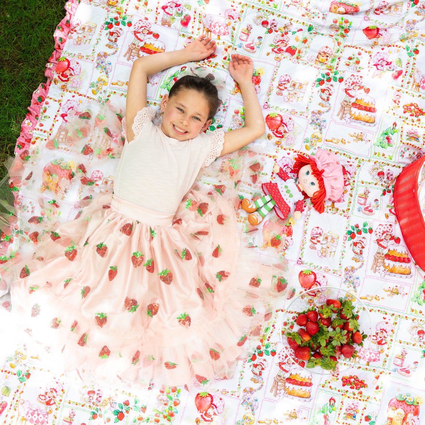 A Leading Role x Strawberry Shortcake Premium Child Strawberry Sequin Skirt