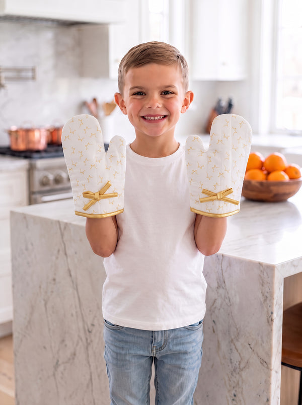 A Leading Role Signature Chef Cooking Mitts Child Accessory