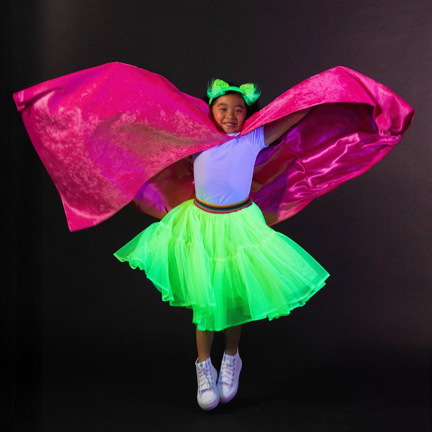 A Leading Role Pink Glow Cape